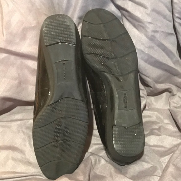 Liz Claiborne Women’s STACY Black Slip On - Picture 5 of 6